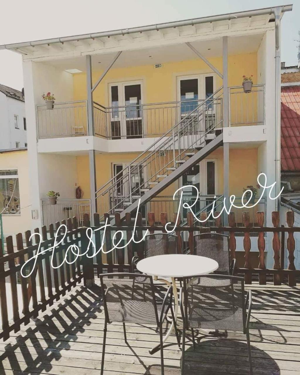 Hostel River Plzeň Dış mekan fotoğraf